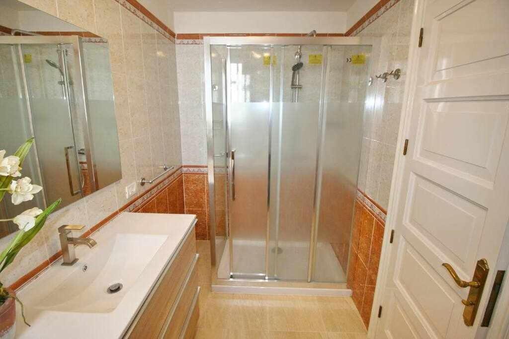 Parque Santiago 1 Villa114 Tenerife Rental & Sales Плайя-де-лас-Амерікас Екстер'єр фото